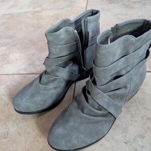Elegant Gray Women's Ankle Booties